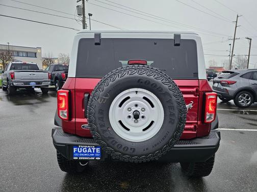 2025 Ford Bronco Heritage Edition