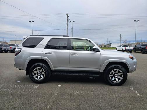 2021 Toyota 4Runner TRD Off Road