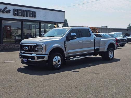 Iconic Silver Metallic 2024 Ford F-450 Lariat