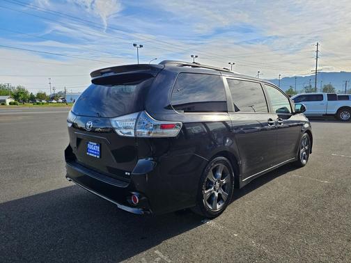 Attitude Black 2015 Toyota Sienna SE