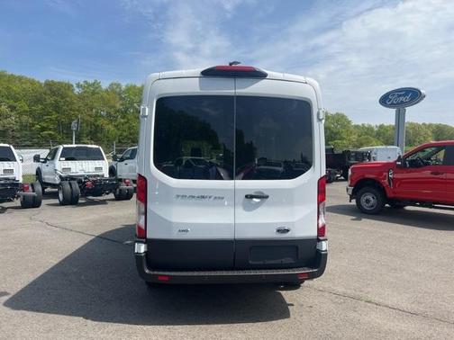 2025 Ford Transit-250 148 WB Medium Roof Cargo