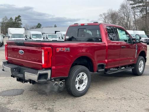 Ruby Red Metallic Tinted Clearcoat 2026 Ford F-350 XLT