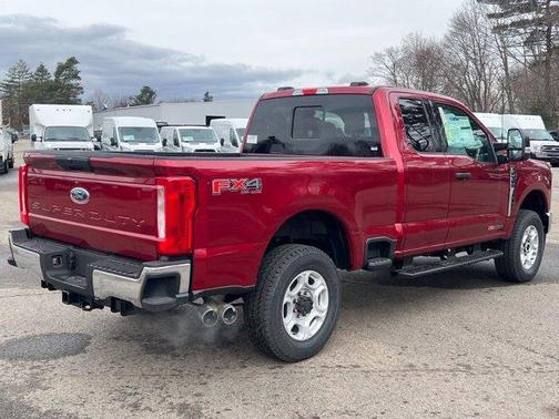 Ruby Red Metallic Tinted Clearcoat 2026 Ford F-350 XLT