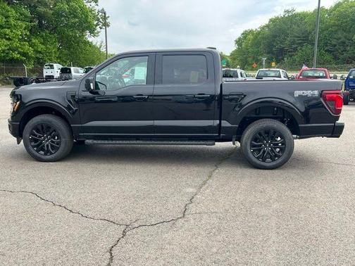 Agate Black Metallic 2026 Ford F-150 XLT