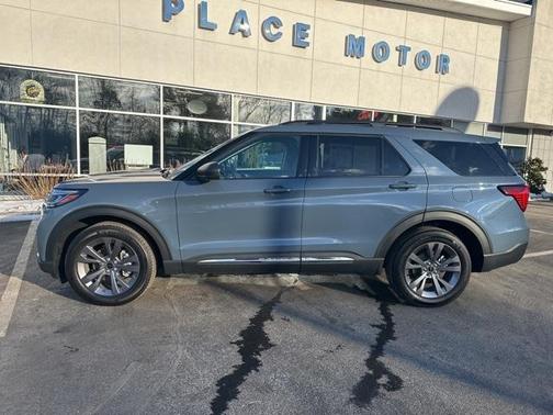 2025 Ford Explorer Active