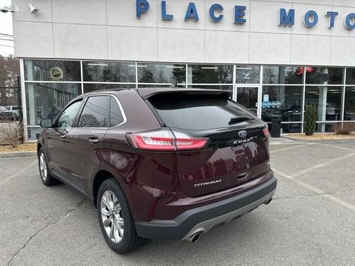 2024 Ford Edge Titanium