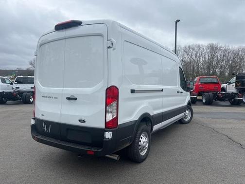 2025 Ford Transit-250 148 WB Medium Roof Cargo