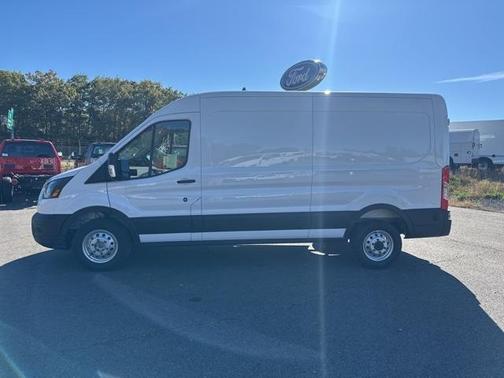2025 Ford Transit-250 148 WB Medium Roof Cargo