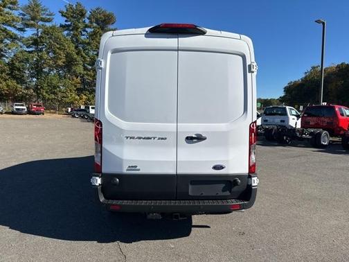 2025 Ford Transit-250 148 WB Medium Roof Cargo