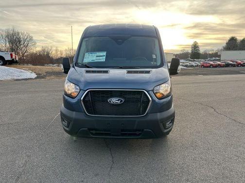2026 Ford Transit-250 148 WB Medium Roof Cargo