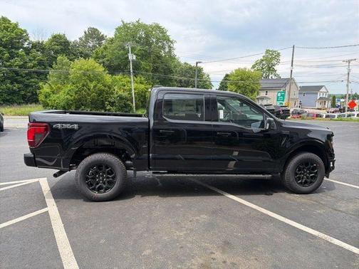 Agate Black Metallic 2026 Ford F-150 XLT