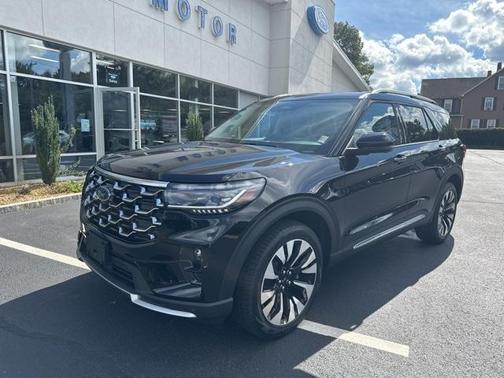 2025 Ford Explorer Platinum