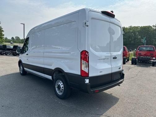 2025 Ford Transit-250 148 WB Medium Roof Cargo