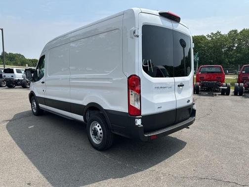 2025 Ford Transit-250 148 WB Medium Roof Cargo