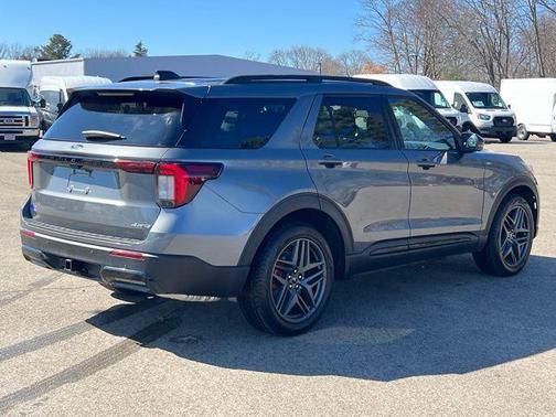 Gray Metallic 2025 Ford Explorer ST-Line