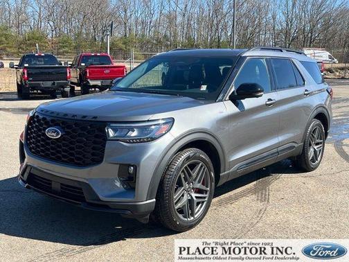 Gray Metallic 2025 Ford Explorer ST-Line
