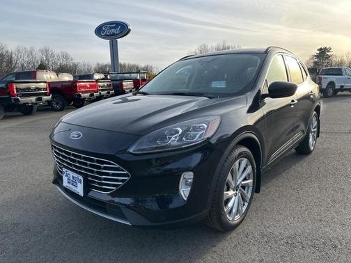 2021 Ford Escape Titanium Hybrid