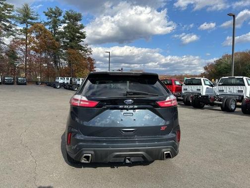 2024 Ford Edge ST