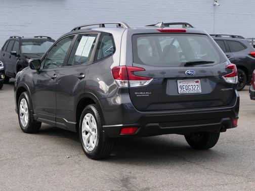 2023 Subaru Forester Base