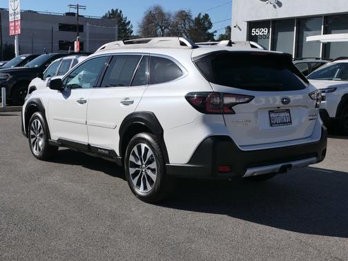 2025 Subaru Outback Touring XT