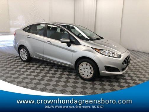 Photo 1 of 46 of 2014 Ford Fiesta S