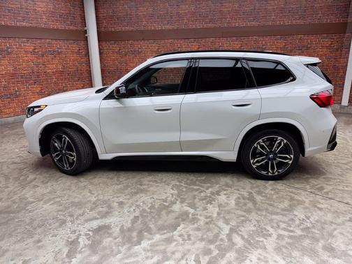 Alpine White 2026 BMW X1 M35i