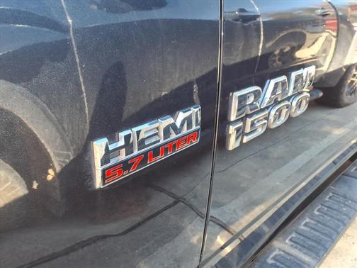 2019 RAM 1500 SLT