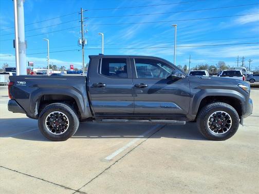 2025 Toyota Tacoma Hybrid TRD Off Road