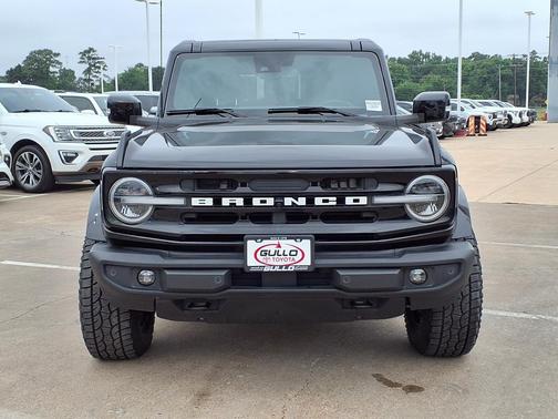 Shadow Black 2023 Ford Bronco Outer Banks