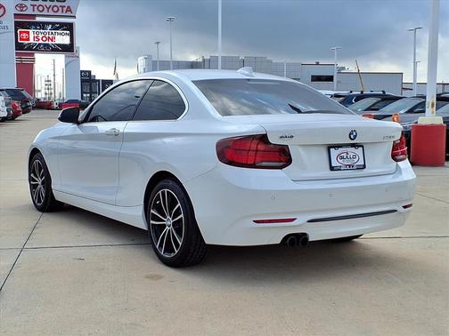 2020 BMW 230 230i