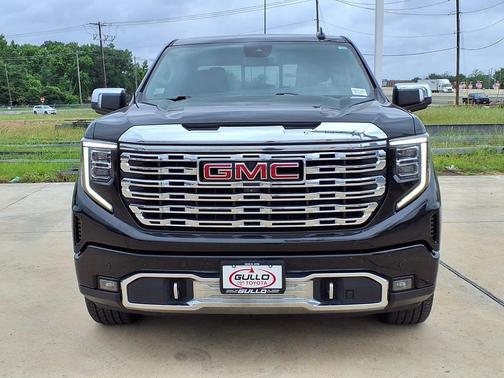 Onyx Black 2022 GMC Sierra 1500 Denali