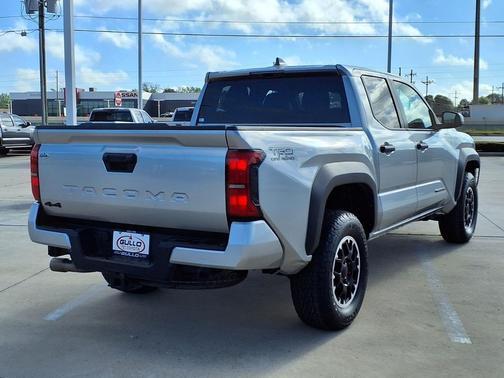 2024 Toyota Tacoma TRD Off-Road
