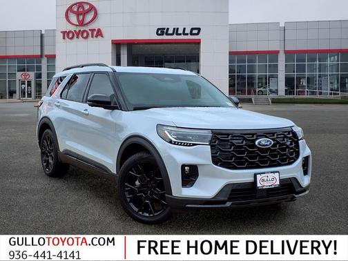 Space White Metallic 2025 Ford Explorer Platinum