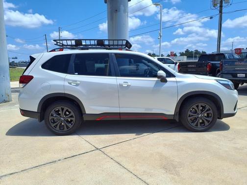 Crystal White Pearl 2021 Subaru Forester Sport