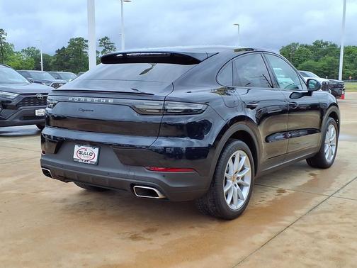 Moonlight Blue Metallic 2021 Porsche Cayenne Cayenne