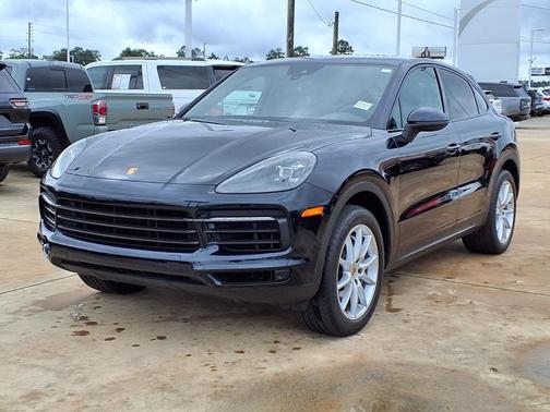 Moonlight Blue Metallic 2021 Porsche Cayenne Cayenne