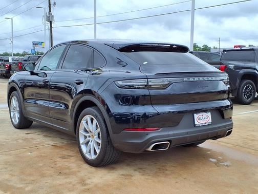 Moonlight Blue Metallic 2021 Porsche Cayenne Cayenne