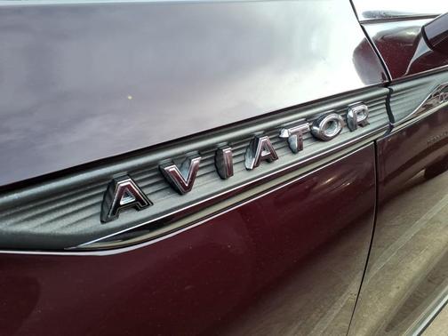 Diamond Red Metallic Tinted Clearcoat 2024 Lincoln Aviator Reserve RWD