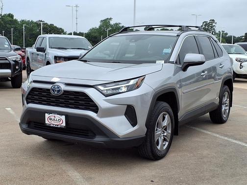 Silver Sky Metallic 2023 Toyota RAV4 Hybrid XLE