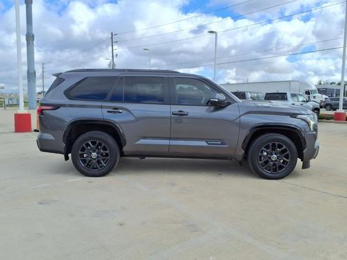 Magnetic Gray Metallic 2024 Toyota Sequoia Platinum