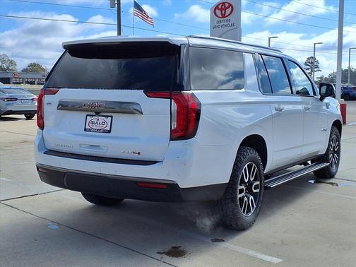 2023 GMC Yukon XL AT4