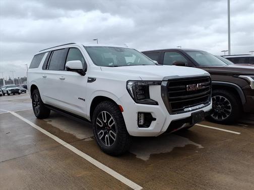 2023 GMC Yukon XL AT4