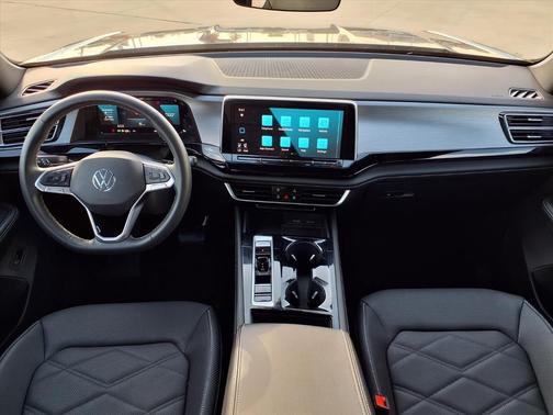 2024 Volkswagen Atlas Cross Sport 2.0T SE w/Technology 4MOTION