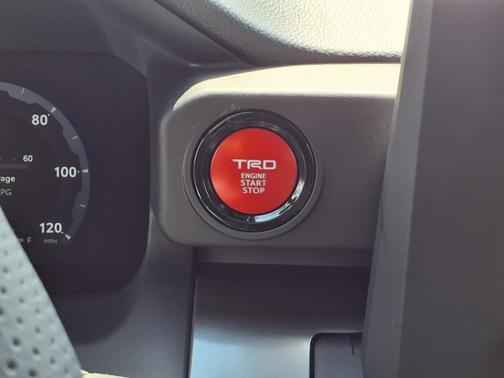 2025 Toyota Tacoma TRD Off Road