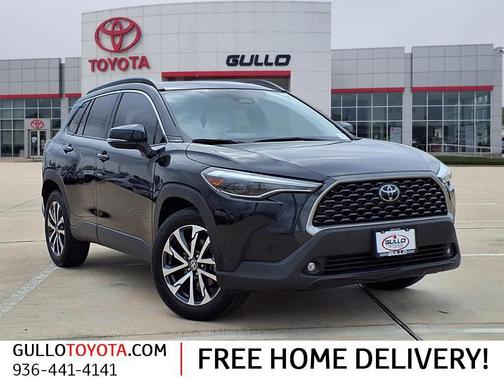 2025 Toyota Corolla Cross XLE