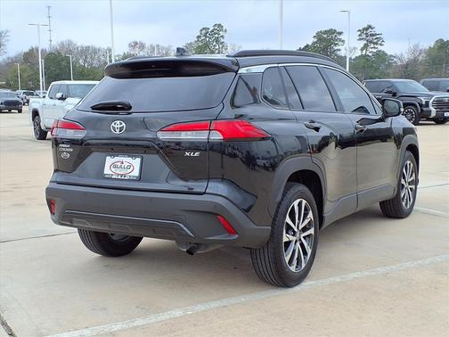 2025 Toyota Corolla Cross XLE