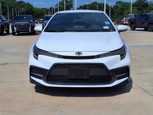 White 2022 Toyota Corolla SE