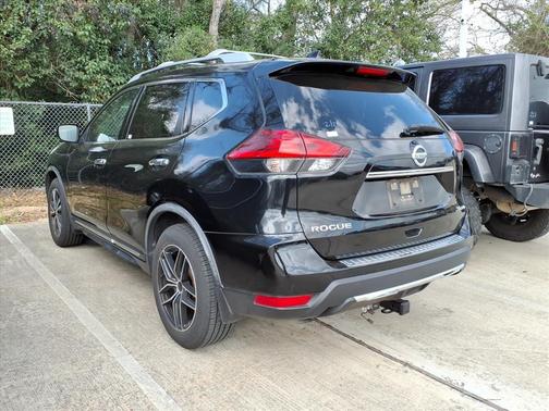 2017 Nissan Rogue SL