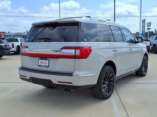 Ceramic Pearl 2021 Lincoln Navigator Reserve