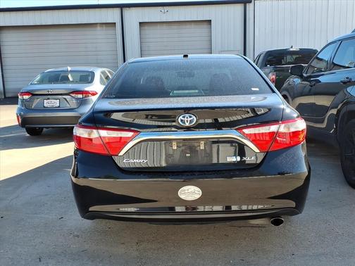 2016 Toyota Camry Hybrid XLE